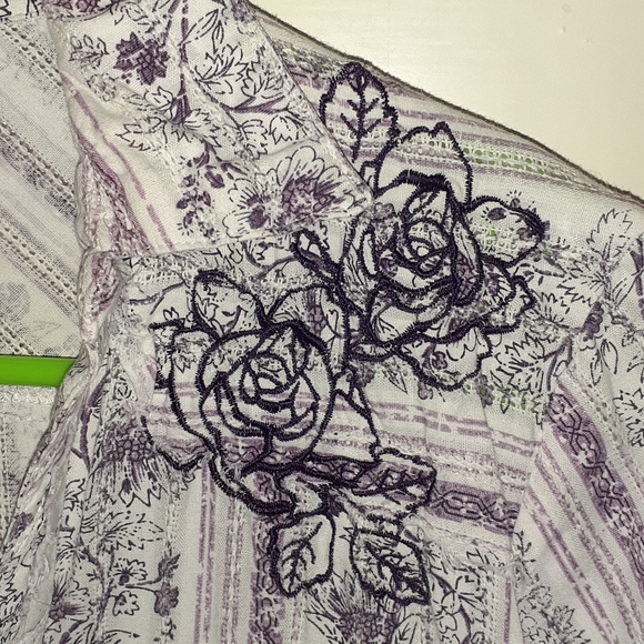 Blouse - Picture 3 of 6